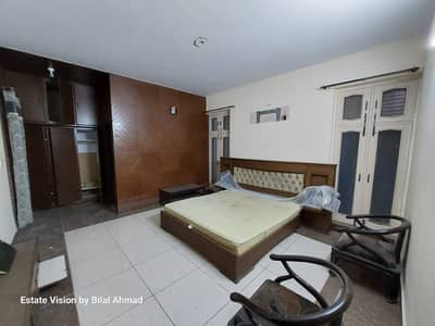 0321 86 10 688 wide Look 40 Marla house available for Rent with 6 bedroom