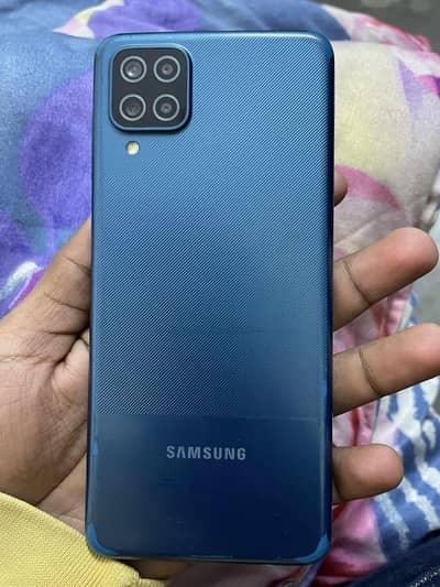 Samsung a12