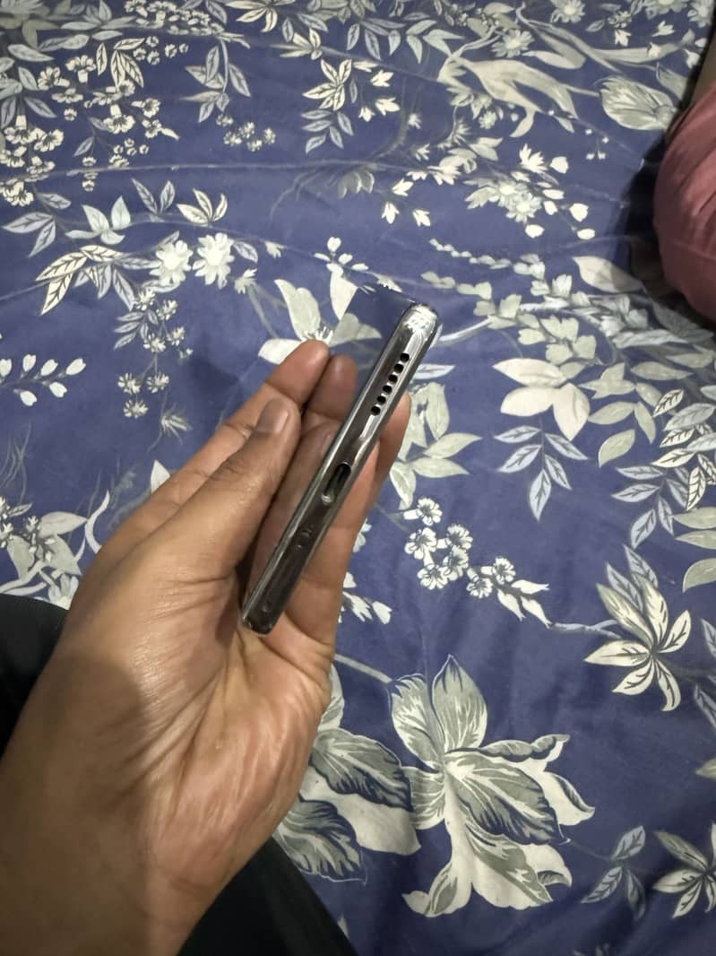 Techno camon 40 pro 5