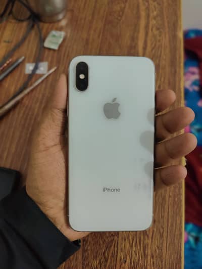 iPhone X