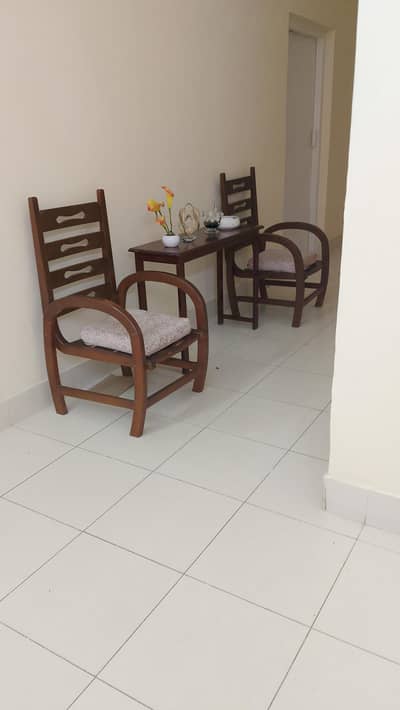 chair with console table