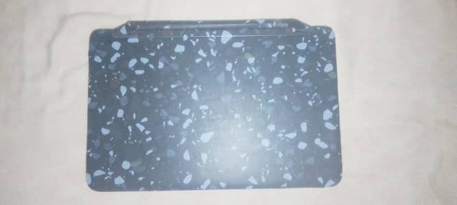 Dell n5050 core i5 4gb ram 128gb SSD