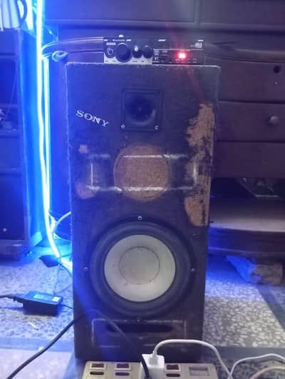 6 incher speaker box with amplifier