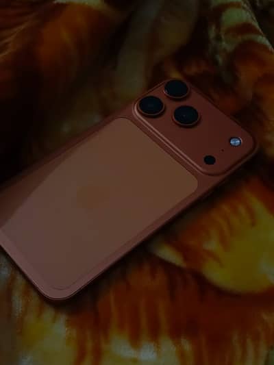 Apple iPhone Xr converted into 17 Pro