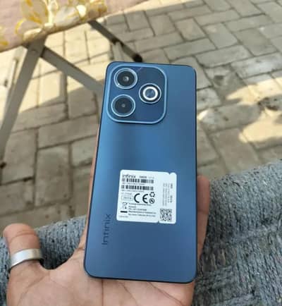 Infinix Hot 40 8/256 with complete box