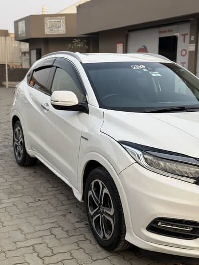 Honda Vezel 2018 Z package.