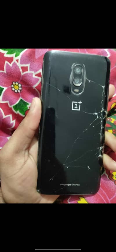 8 128 me h bilkul ok phone h  03087537108