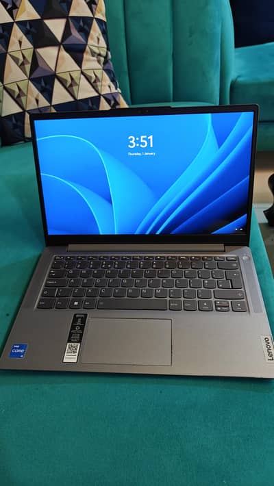 IdeaPad Slim 3 | 13 Gen| i5 | 8gb RAM | 512 GB SSD