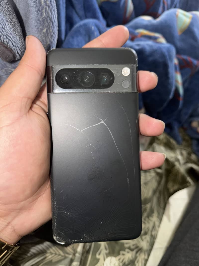 Google pixel 8 pro 0