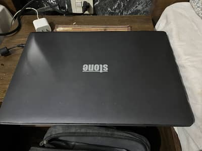 Laptop core i5 6200 12 gb ram 500gb sshd mint condition