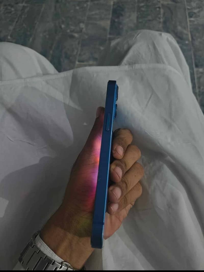 iphone 13 sim lock 2