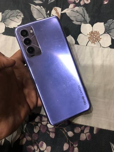 Tecno camon 18