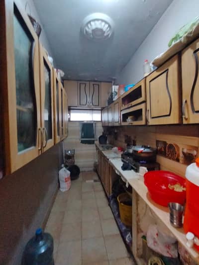 FLAT AVAILABLE FOR SALE ( JUST OPPOSITE TO URDU SCIENCE UNIVERSITY)