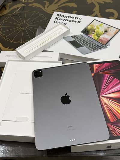 iPad Pro M1 chip 1tb storage