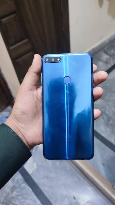 Huawei y7 prime 3 ram 32Gb pta approved camera nhi chlta finger bhi of