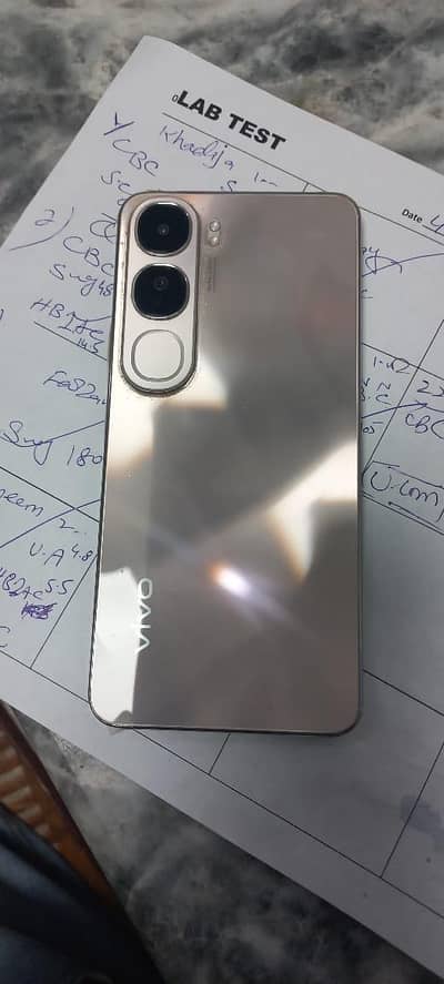 3 month warranty available candition 10 by 10 untouched phone