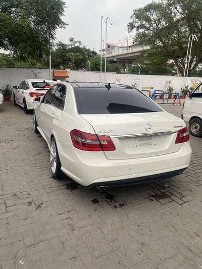 E 200 AMG 2011 total original paint