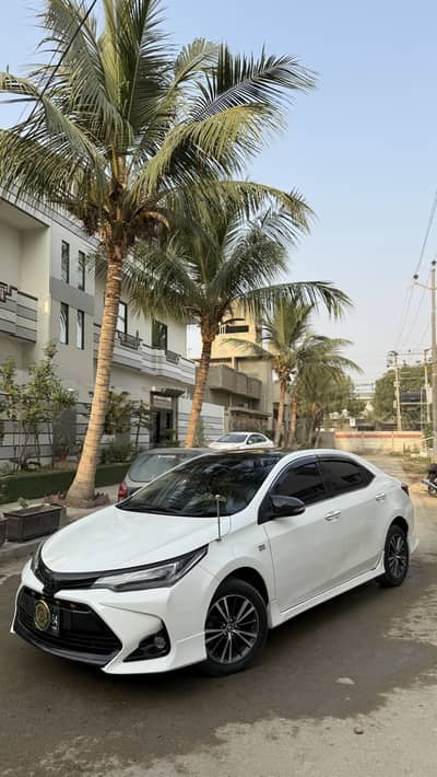 Toyota Corolla Altis Grande X CVT-i 1.8 2021 Model