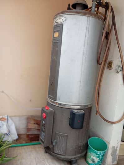 dual gyser for urgent sale