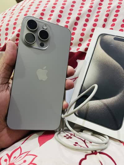 15 pro max Canada jv 4 Months Sim Time With Box&Cable natural titanium