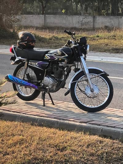 Honda CG 125 All punjab number hai
