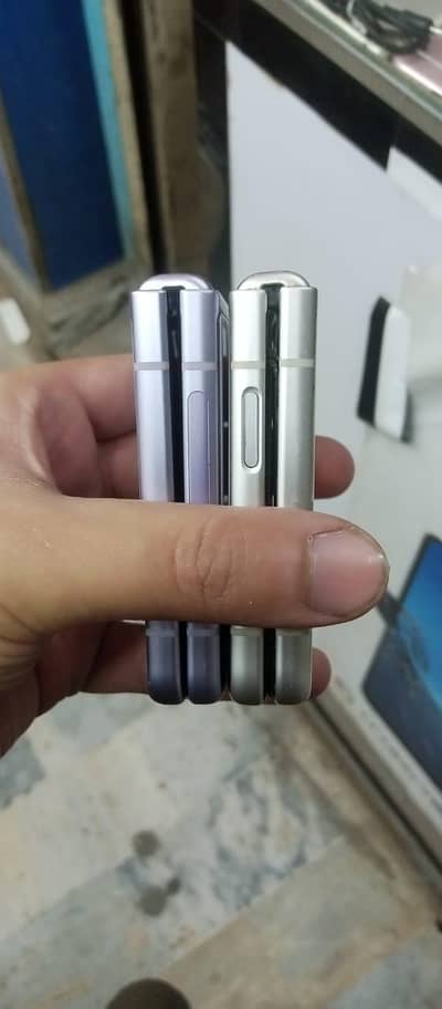 Samsung z flip 8gb ram 128 rom non pta 10/9 condition all okay