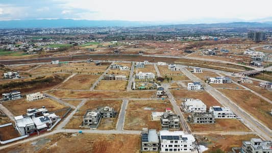 10 Marla (35*65) Heighted Location Residential Plot for Sale in O9 Police Foundation