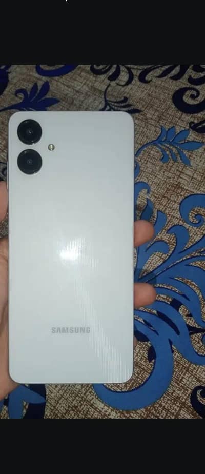 Samsung A06 4/64 lush phone srf 2 months use bikul new