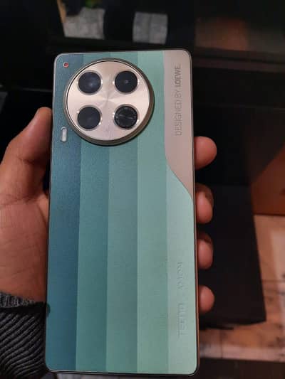 Camon 30 Loewe Edition