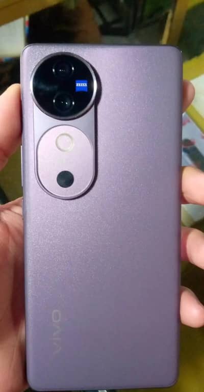 vivo v40 with box 12gb 256gb