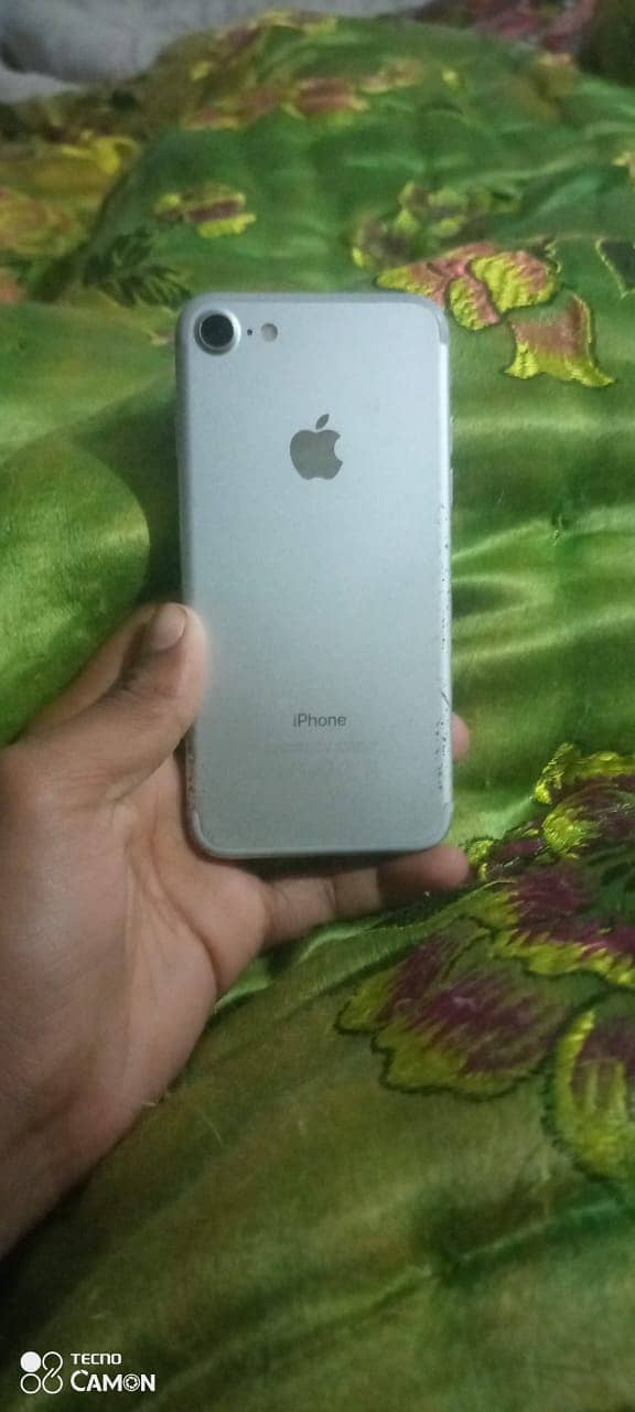 Apple iPhone 7 5