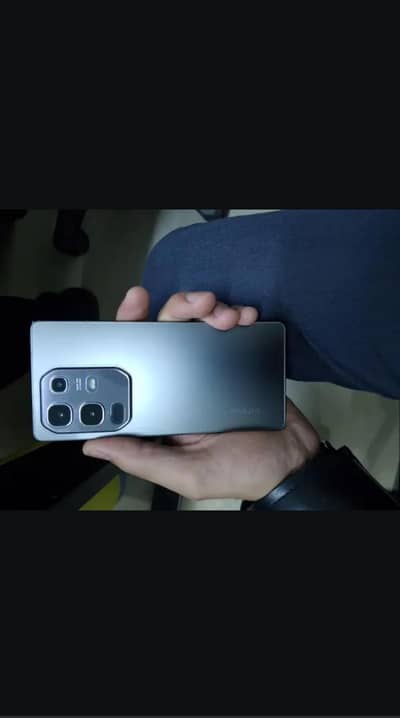 Note 50 infinix 8+8 ram 256gb