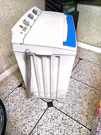 Toyo washing machine