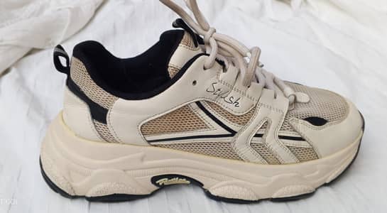 Stylish Chunky Sneakers – Size 38 – Like New – Best Price