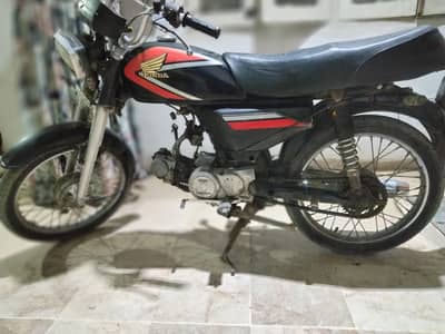 Honda CD 70cc bike Karachi number 0/3/18/8/8/3/0/8/6/5/5 only call