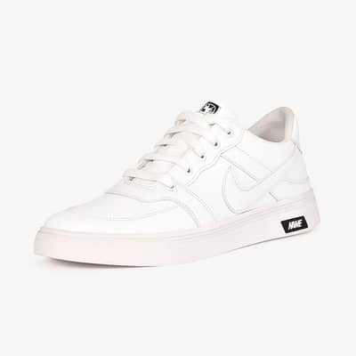 White Casual Sneakers for Men – Stylish & Comfortable (Brand New)