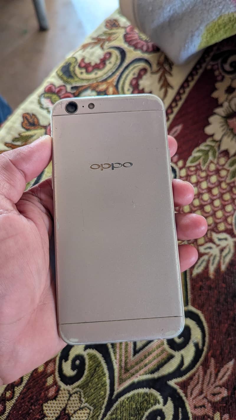 Oppo A57 1