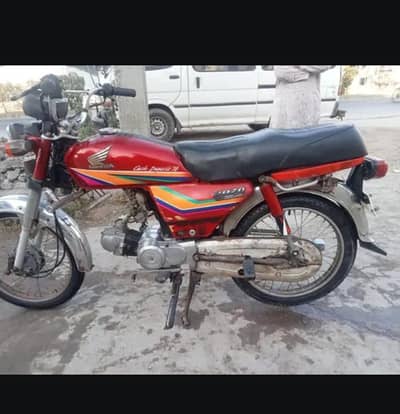 Honda CD 70   . . . . . . . . 03021442059
