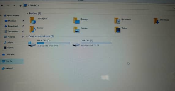 I AM SELLING MY LAPTOP LATITUDE. . .