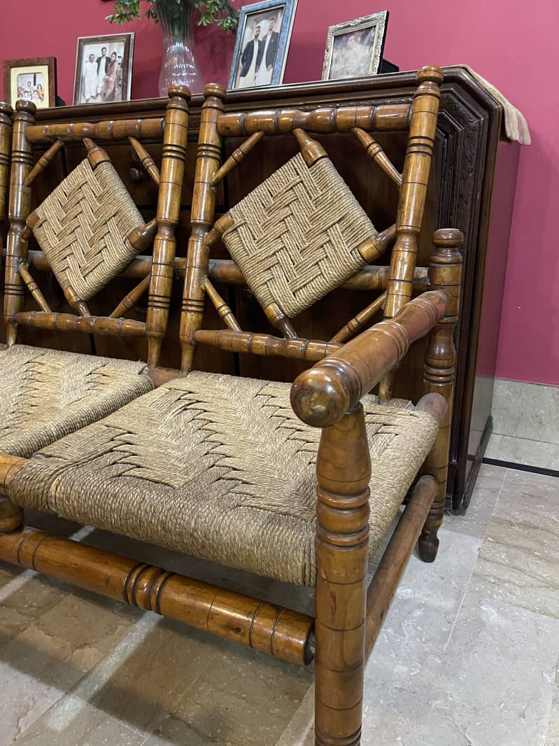 Sindhi Sofa Set 3