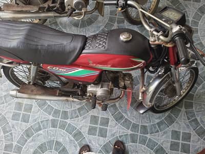 Honda 70cc urgent sale. first owner  engine sealed