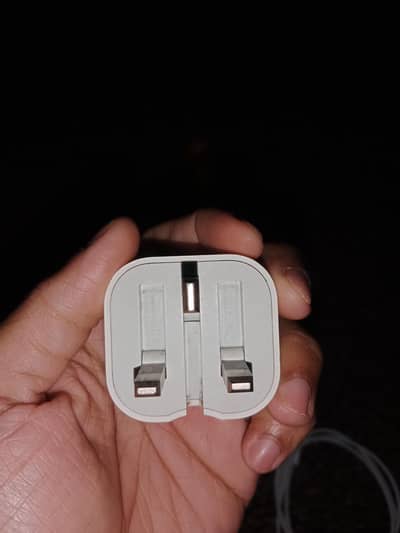 Apple iphone 17 original cable and adapter