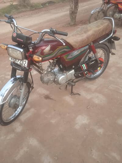 HONDA CD70 GOOD BIKE 03047696608