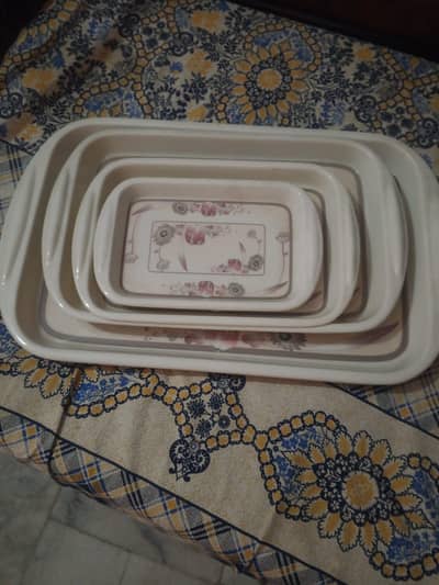 4 tray set