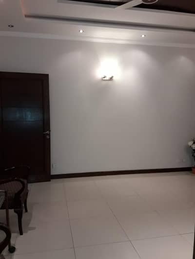 10 MARLA HOUSE FOR SALE IN DHA