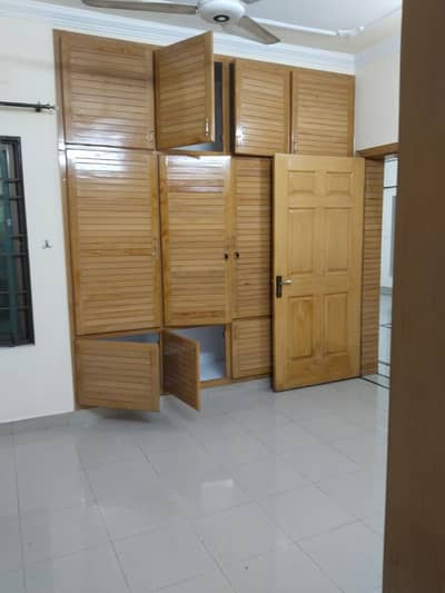 12 Marla Lower Portion In I-8 Of Islamabad Is Available For rent