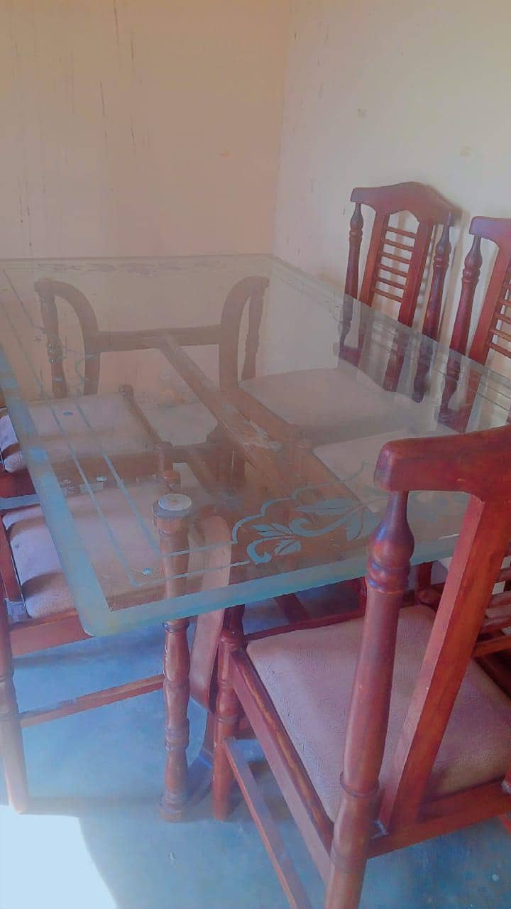 Best condition dining table 1