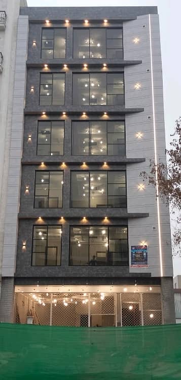 5 Marla Building In Bahria Town - Sector E Is Available For rent