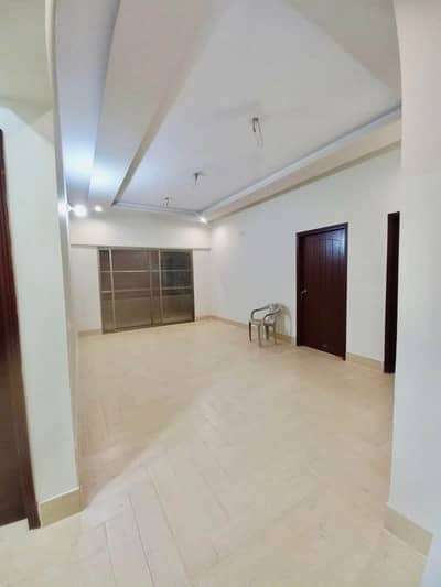 5 Room's Beautifully Design Prime Corner Apartment Available