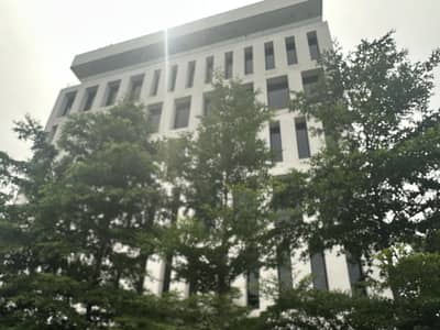 Commercial Complex For High End Companies